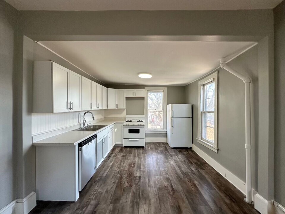 2711 Aldrich Ave S in Minneapolis, MN - Building Photo