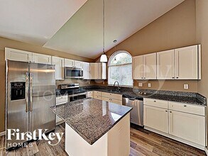 13054 Mystic Bend Ln in Florissant, MO - Building Photo - Building Photo