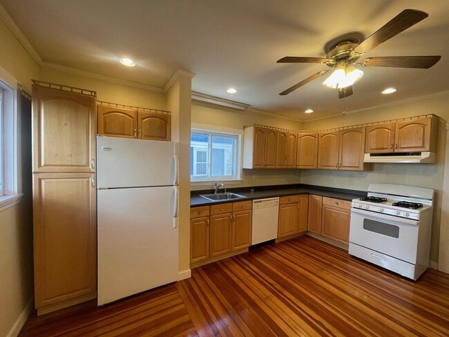 41 Walker St, Unit 1