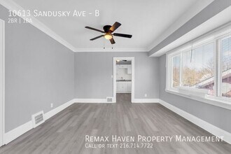 10613 Sandusky Ave in Cleveland, OH - Foto de edificio - Building Photo