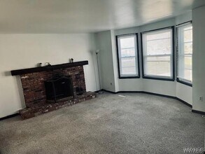 199 Fairgreen Dr in Buffalo, NY - Building Photo - Building Photo