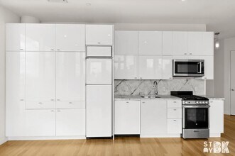 535 Clinton Ave in Brooklyn, NY - Building Photo - Building Photo