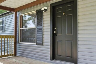 12560 Royal W Dr in Conroe, TX - Building Photo - Building Photo