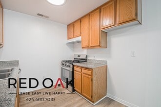 326 S Westlake Ave in Los Angeles, CA - Foto de edificio - Building Photo