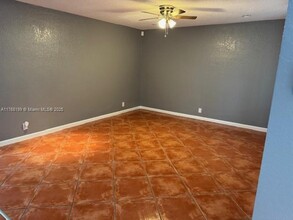 3801 NW 43rd Pl in Fort Lauderdale, FL - Building Photo - Building Photo