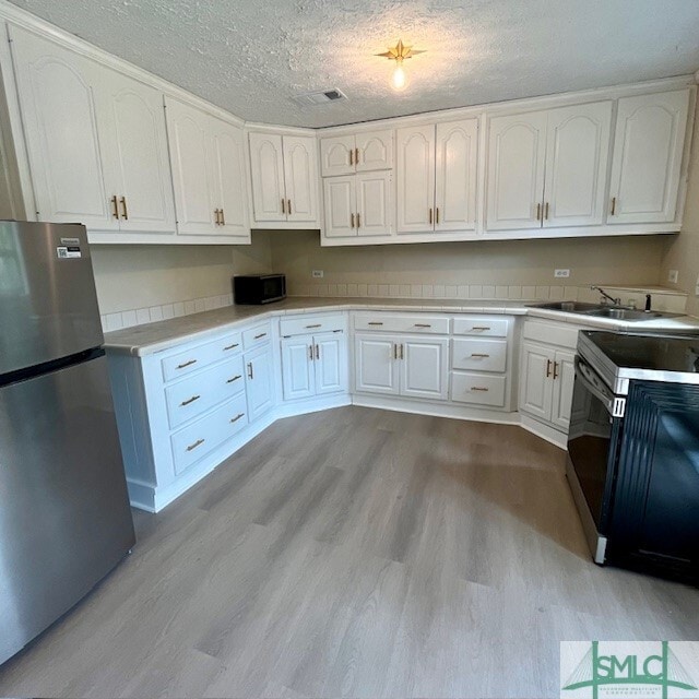 property at 401 E 65th St