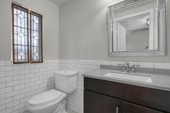 2731 Charing Rd in Upper Arlington, OH - Building Photo - Building Photo