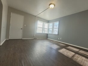 922 W 4th St in Grand Island, NE - Building Photo - Building Photo