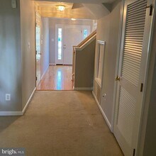 43183 Katama Square in Chantilly, VA - Building Photo - Building Photo