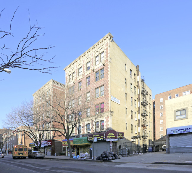 164-03 89th Ave in Jamaica, NY - Foto de edificio - Building Photo