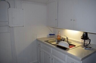802 Bliss Ave, Unit A in Stevens Point, WI - Foto de edificio - Building Photo