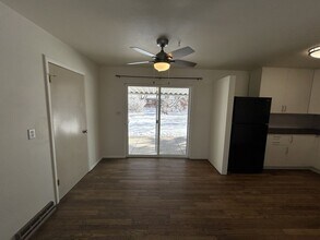 1504 S Douglas Ave in Loveland, CO - Building Photo - Building Photo