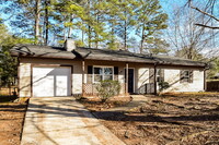 113 Adrian Dr in Stockbridge, GA - Building Photo - Building Photo