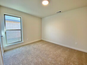 2902 Farmhouse Ave in Amarillo, TX - Foto de edificio - Building Photo