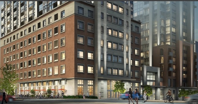 Regency on Main in Hamilton, ON - Building Photo - Building Photo