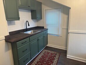 1465 Maryland St, Unit 2 in Grosse Pointe Park, MI - Building Photo - Building Photo