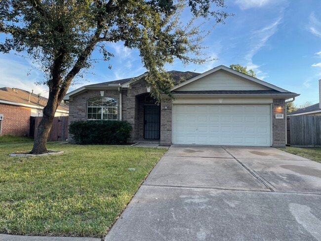 property at 17235 Glenpatti Dr