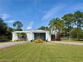 369 Bald Cypress Ave in Clewiston, FL - Building Photo