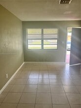 5620 NW 14th St in Lauderhill, FL - Building Photo - Building Photo