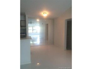 2946 S University Dr-Unit -7202 in Davie, FL - Foto de edificio - Building Photo