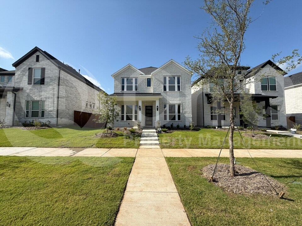 11531 Chartwell Ct in Frisco, TX - Building Photo