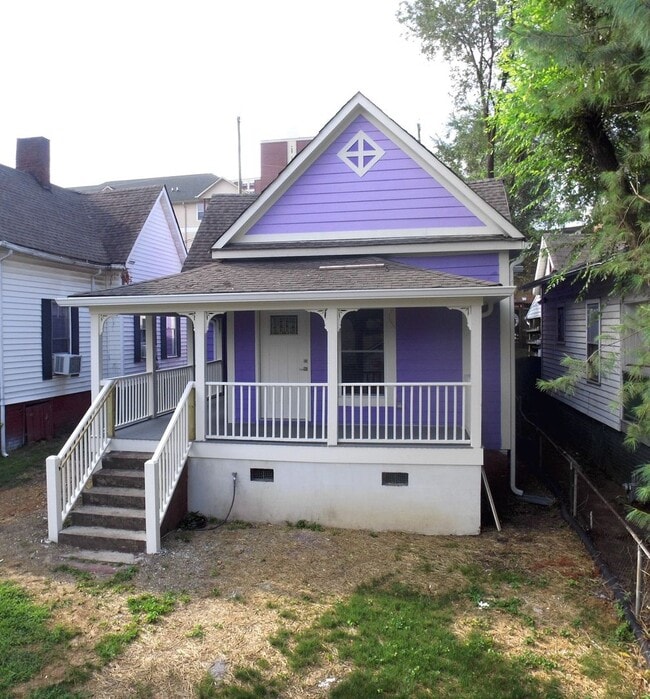 property at 1618 Forest Ave