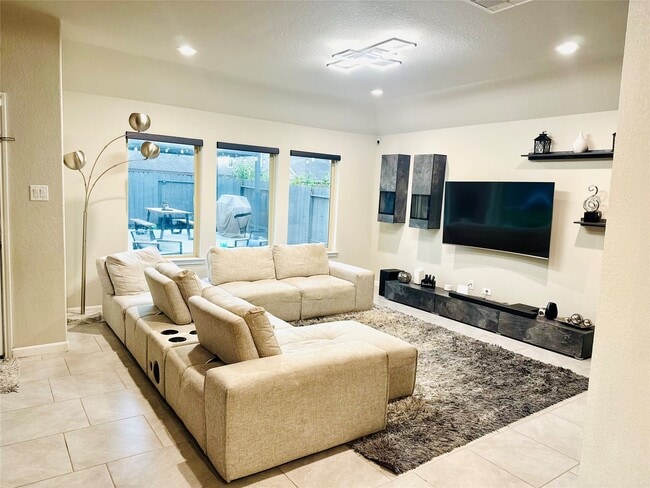 property at 18227 Grayson Blf Wy