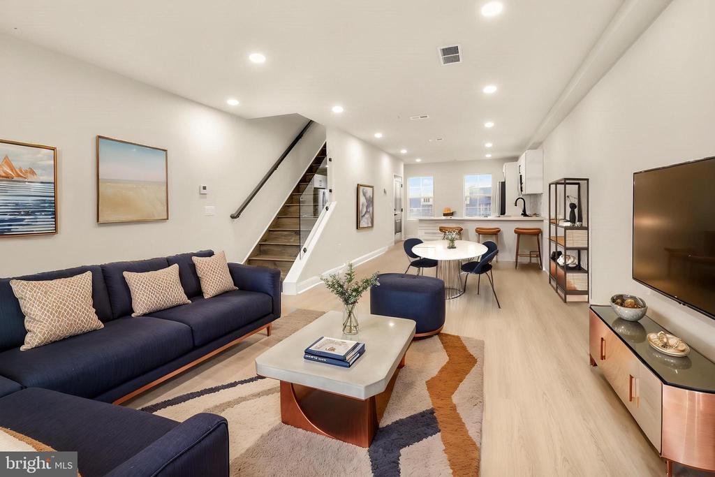 4060 Conshohocken Ave in Philadelphia, PA - Building Photo