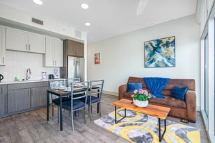 1811 Southgate Blvd, Unit SI ID1359167P in Houston, TX - Building Photo