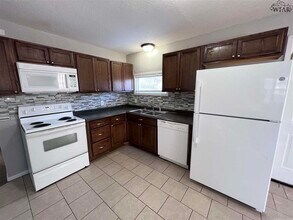 4211 Thomas Ave in Wichita Falls, TX - Building Photo - Building Photo