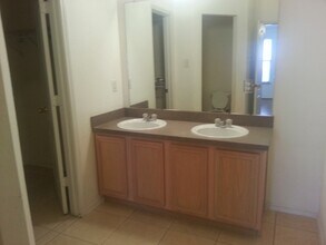 307 Dakota Dr in Arlington, TX - Building Photo - Building Photo