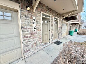 4637 E 98th Pl in Thornton, CO - Foto de edificio - Building Photo