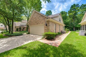 25 Fairway Oaks Pl in Spring, TX - Building Photo - Building Photo