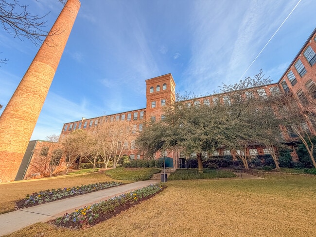 400 Mills Ave in Greenville, SC - Building Photo - Building Photo