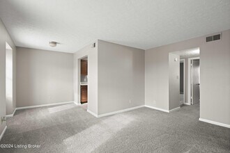 815 Mt Tabor Rd in New Albany, IN - Building Photo - Building Photo