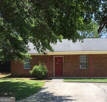 59 Beard Dr NE in Rome, GA - Building Photo