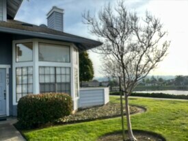 2017 Vista del Mar in San Mateo, CA - Building Photo