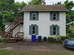 770 Lake Rd in Youngstown, NY - Building Photo - Building Photo
