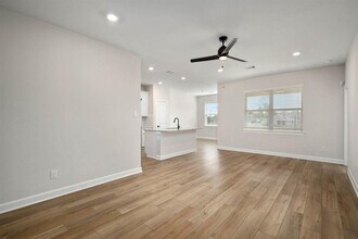 6188 White Spruce Dr in Conroe, TX - Building Photo - Building Photo