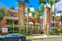 Building Photo - Natick Park Apartments in Los Angeles, California