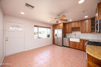 7337 E Lewis Ave in Scottsdale, AZ - Building Photo - Building Photo