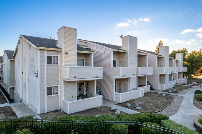 Colony Park Condominiums in Azusa, CA - Building Photo - Building Photo