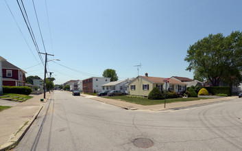 77 Valley St in Central Falls, RI - Building Photo - Building Photo