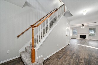 1311 Tetbury Ln in Austin, TX - Building Photo - Building Photo