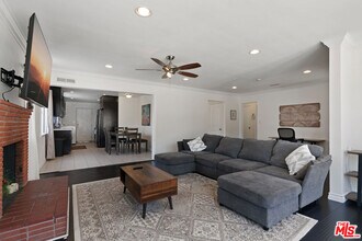 328 E Plymouth St in Inglewood, CA - Foto de edificio - Building Photo