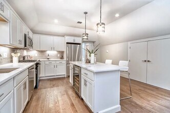 7 Hillside Ave, Unit 3 in Medford, MA - Building Photo - Building Photo