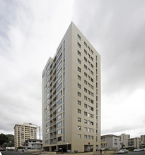 Pulelehua in Honolulu, HI - Building Photo - Building Photo