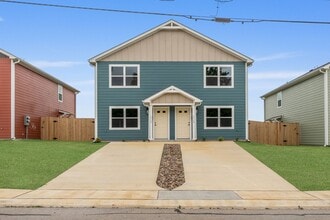 1005 S 26th St in Temple, TX - Building Photo - Building Photo