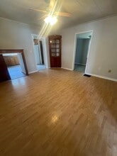 502 E Hargrave St in Athens, IL - Building Photo - Building Photo