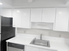 1300 St Charles Pl in Pembroke Pines, FL - Building Photo - Building Photo